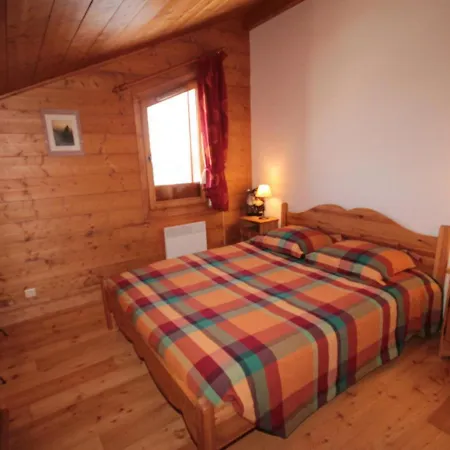 4 Pieces Mezzanine Avec Balcon, Equipements Complets, Animaux Admis, Parking Couvert. - Fr-1-293-64 * Villard-sur-Doron