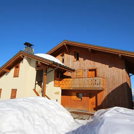 Apartment 4 Pieces Mezzanine Avec Balcon, Equipements Complets, Animaux Admis, Parking Couvert. - Fr-1-293-64